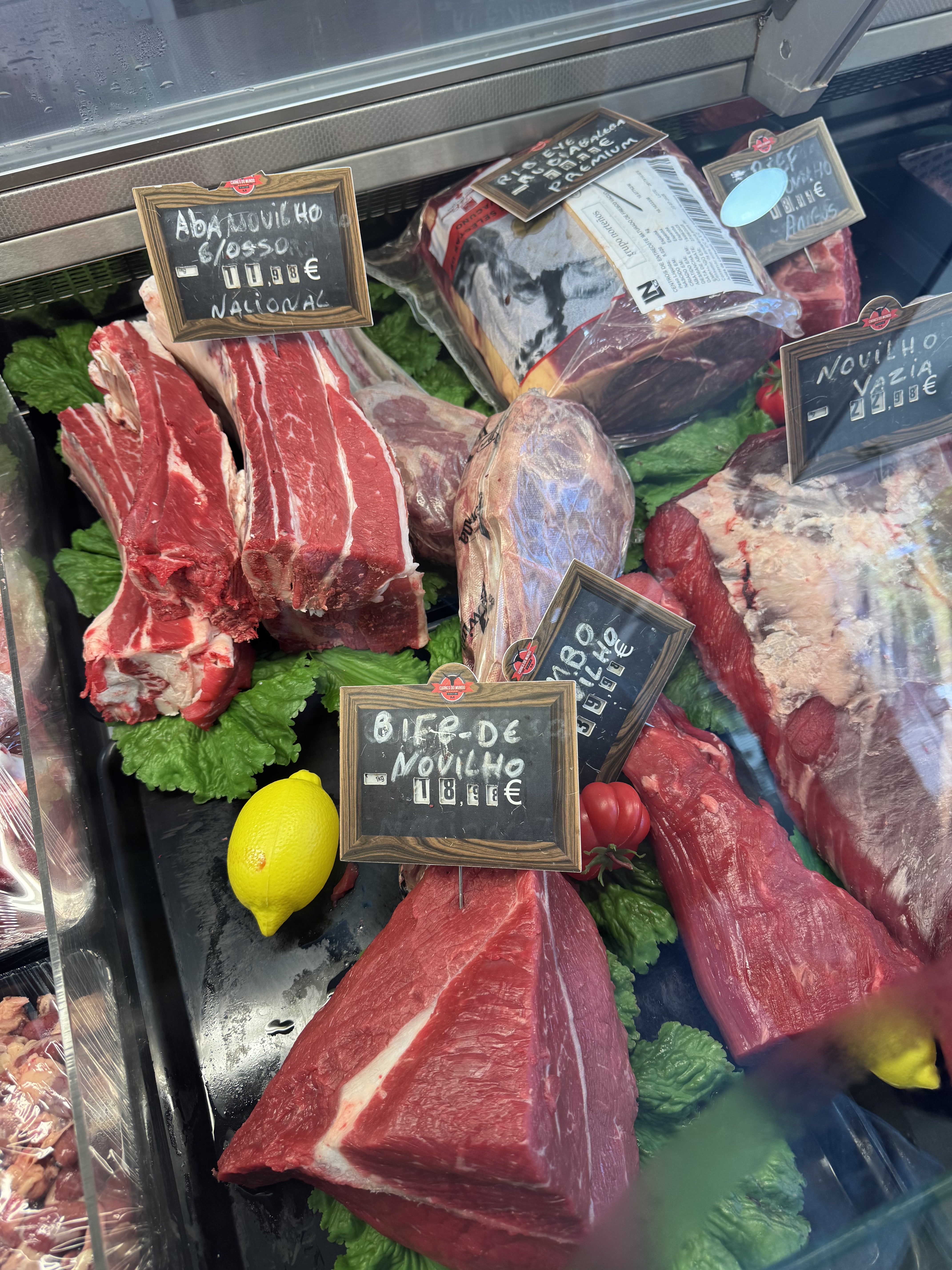 Bife de Novilho premium – cortes de bovino fresco no talho Carnes do Mundo Portimão